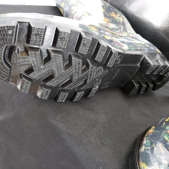 Rainboots Nicole Miller Rainyday Magda Waterproof Boots Last Pair Size 6 - Picture 7 of 8